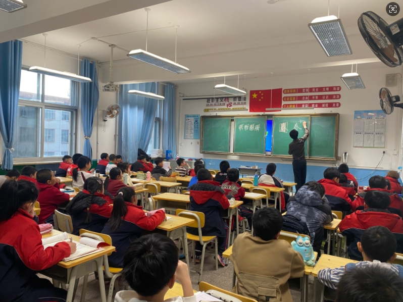 赤峰教育创新：本土研发书写系统助力文化传承
